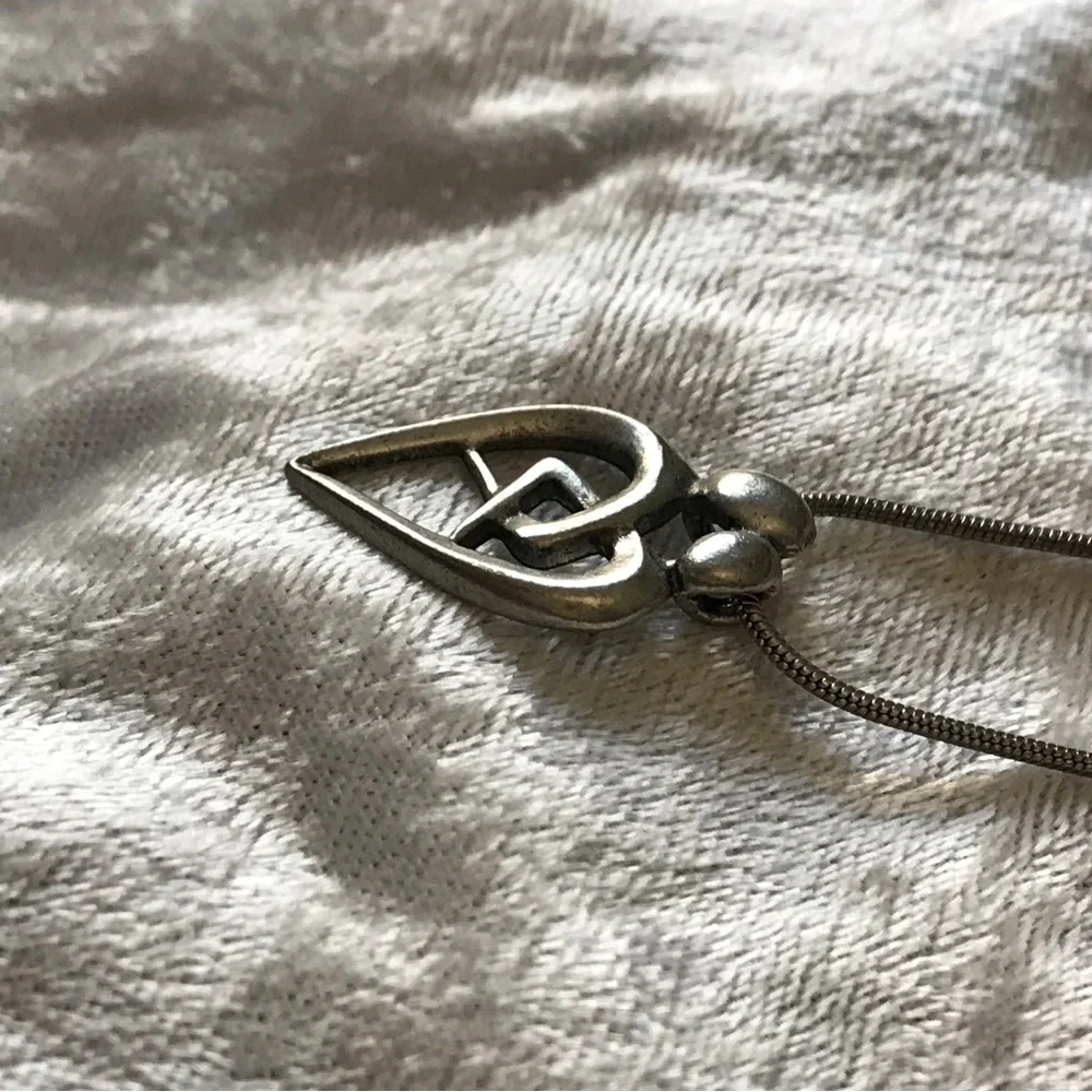 Entwined - Picture 6 of 9